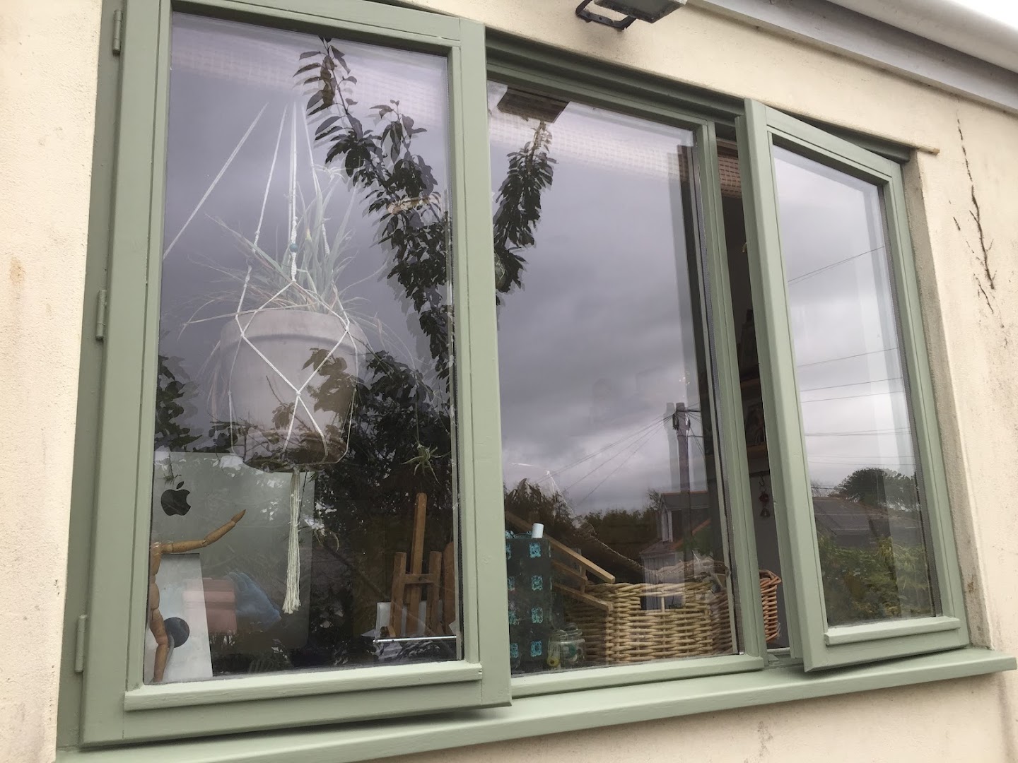 A Woman's Touch Lady Painter & Decorator · Photos 3